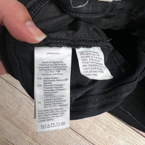 Madewell Black Mid-Rise Kick Out Jeans Size 31P Sustainable Denim - Picture 7 of 10